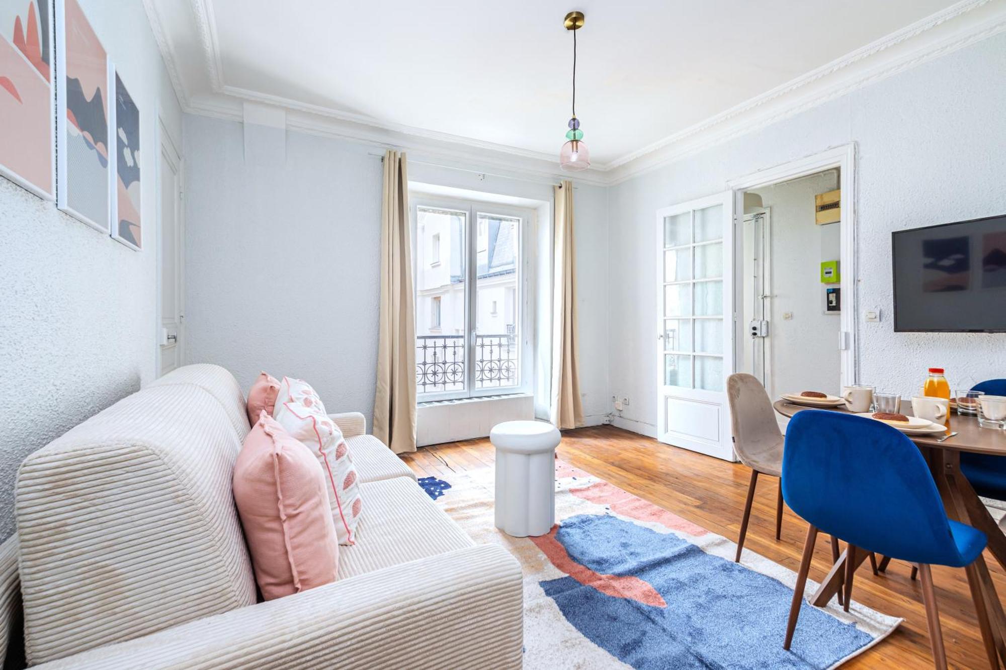 Blue And Pink Flat Next Montparnasse Appartement Parijs